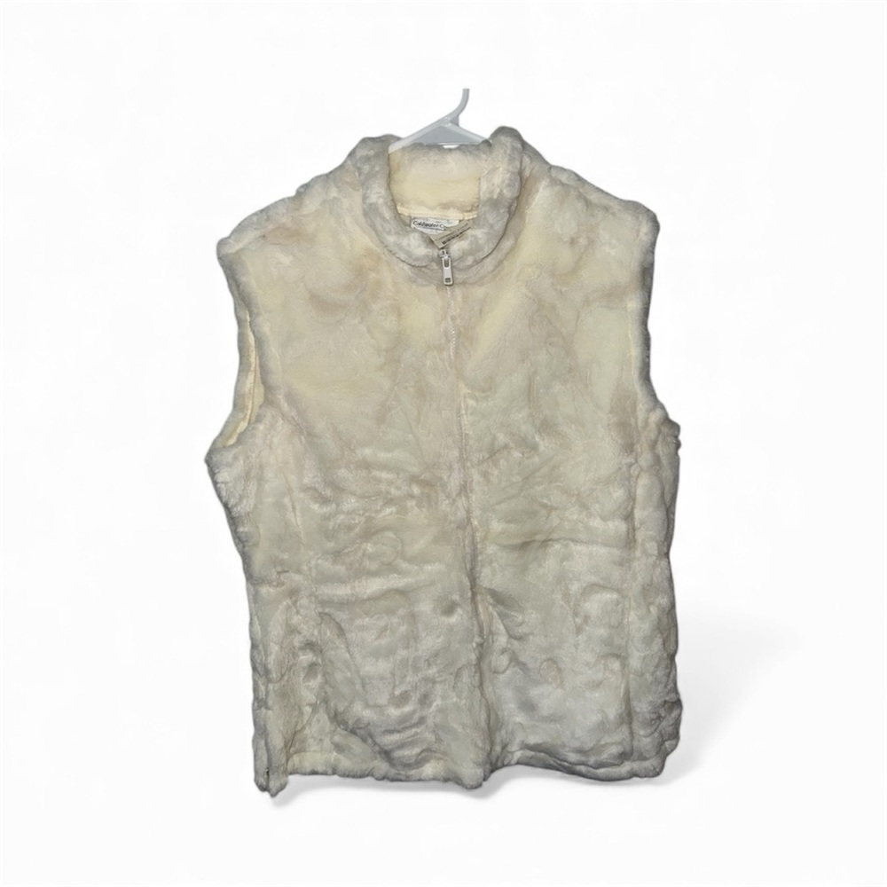 ✨ NWT Coldwater Creek Faux Fur Zip-Up Vest – Size L ✨